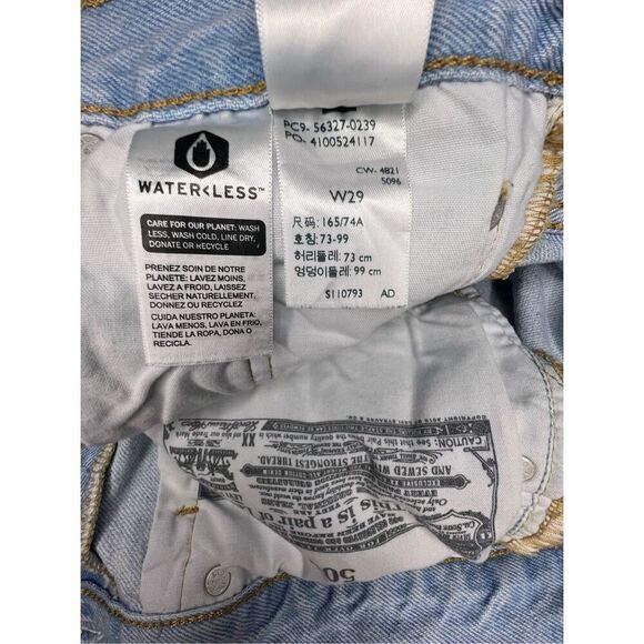 Levi’s Light Wash 501 High Rise Denim Cut Off Shorts - Picture 4 of 7